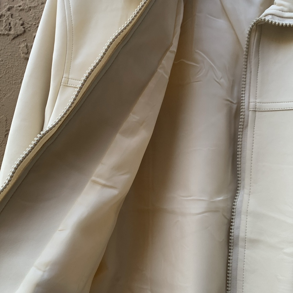 🎉HOST PICK🎉 NWOT Wanwest Women’s Leather Bomber Jacket - Sz XL - Picture 4 of 5